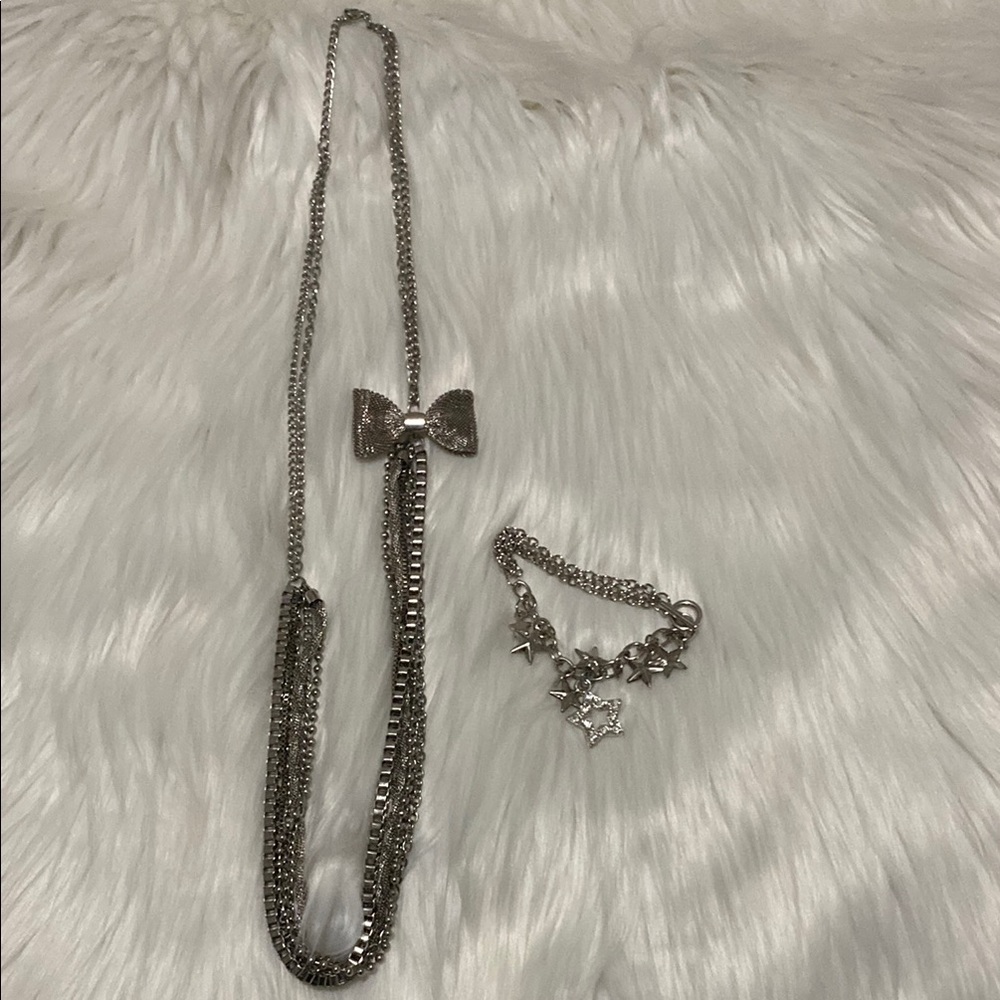 4/$20 Y2K necklace and bracelet